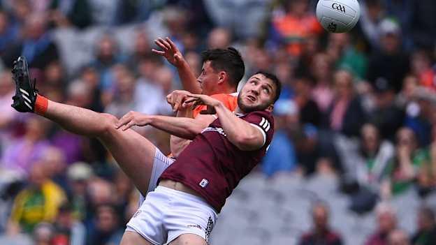 Aaron McKay, Armagh, and Damien Comer, Galway, in All-Ireland SFC Quarter-Final action last year. Photo by Piaras Ó Mídheach/Sportsfile
