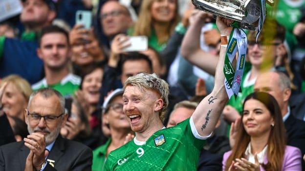 Cian Lynch lifts the Liam McCarthy Cup at Croke Park. Photo by Sam Barnes/Sportsfile