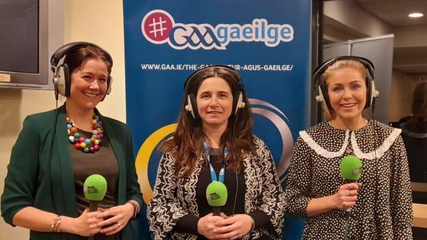 Ó chlé: Gráinne McElwain, Cathaoirleach Choiste Náisiúnta Gaeilge CLG, Ger Ní Thaibhís, Oifigeach Éagsúlachta agus Rannpháirtíochta CLG, Sinéad Ní Fhionnagáin, Ball de Choiste Náisiúnta Gaeilge CLG