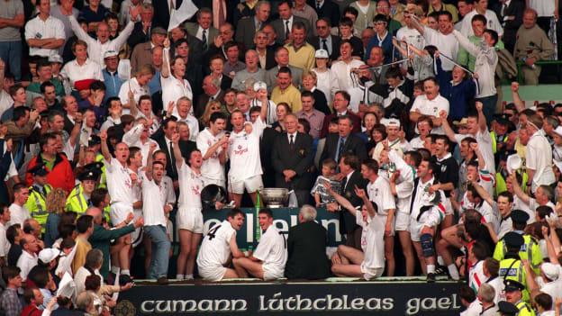 Martin Lynch and Glenn Ryan sing the Curragh of Kildare at Croke Park in 1998.