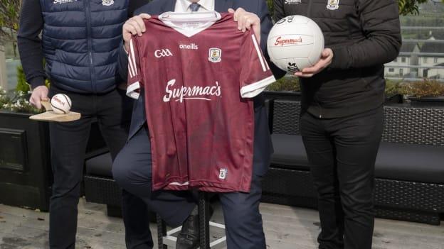 Supermac's have agreed a new sponsorship deal with Galway GAA until 2027. Henry Shefflin and Pádraic Joyce are pictured with Supermac's managing director Pat McDonagh at the launch.