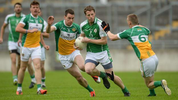 Mark Gottsche on the attack for London in Tullamore.