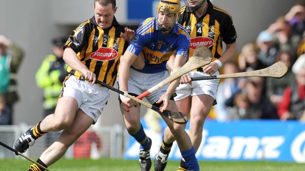 Seamus Callanan, Tipperary, in action against Michael Kavanagh, left, and Jackie Tyrrell, Kilkenny, in the 2009 Allianz Hurling League Final at Semple Stadium.