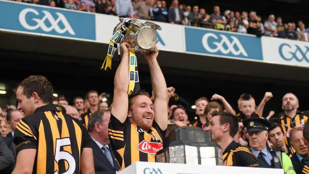Richie Hogan lifts the Liam MacCarthy Cup after Kilkenny's win over Tipperary in the 2014 All-Ireland SHC Final replay. 