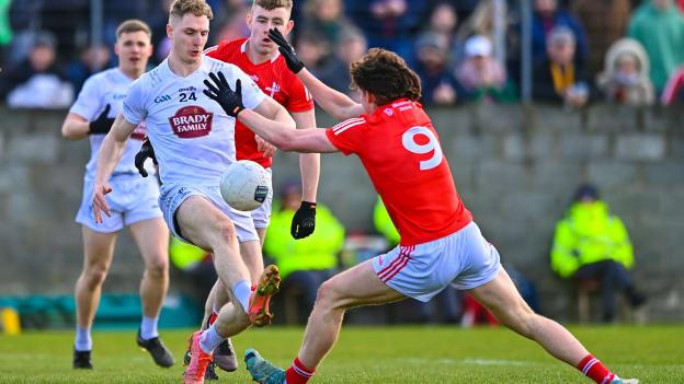 Daniel Flynn, Kildare, and Ciaran Murphy, Louth, in Allianz Football League Division Two action. Photo by Ben McShane/Sportsfile