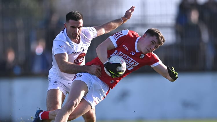 Luke Fahy, Cork, and Ryan Houlihan, Kildare, in Allianz Football League Division Two action at St Conleth's Park. Photo by Piaras Ó Mídheach/Sportsfile