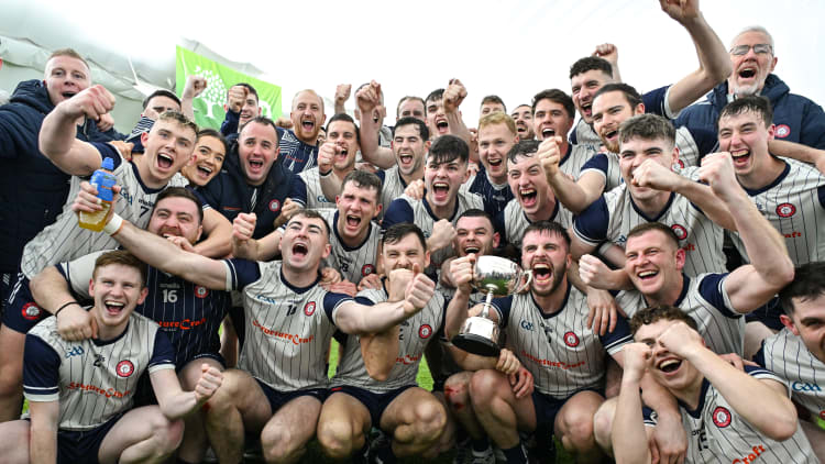 New York a célébré samedi soir sa victoire en finale de la Connacht Hurling League. Photo de Tyler Miller/SportsFile