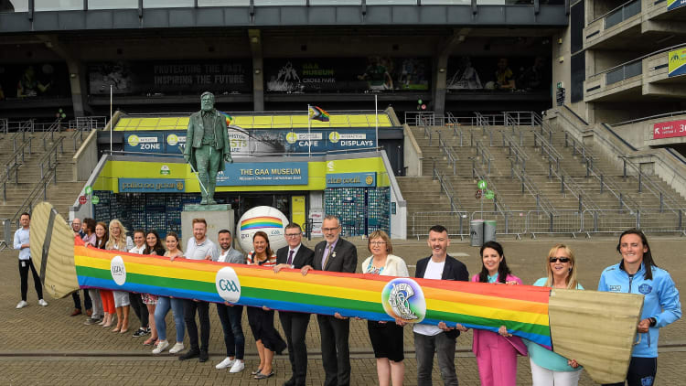 On Saturday the 25th of June, the Gaelic Games family encourage all clubs to show their visibility on pride weekend and express solidarity with those who are LGBTQI+. At the launch are GAA President Larry McCarthy, Ard Stiúrthóir of the GAA Tom Ryan, Diversity and Inclusion officer Ger McTavish, Community and Health Manager Colin Regan, Museum Direction Niamh McCoy, Camogie CEO Sinéad McNulty, Kildare Camogie Player Niamh Hegarty, Donal Og Cusack and Maria Kinsella, GPA, Ladies Gaelic Football CEO Helen O’Rourke, Dublin player Hannah Tyrell, referee David Gough, National Development Officer Vinny Wheelan, Dublin Pride Chairperson and Director Philippa Ryder and Grand Marshal for the Parade Rachel McCoy, GAA Communications, GAA Museum and GAA operations Staff during the GAA, LGFA, Camogie, GPA- Walk with us with PRIDE activity at Croke Park in Dublin. The Gaelic Games Associations would like to invite all to walk with then in Dublin Pride Parade on Saturday, June 25.