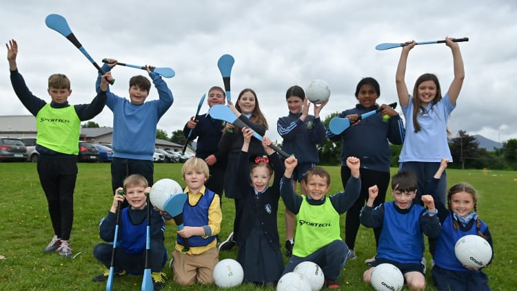 Allianz will provide 26 primary schools with 500 footballs, 200 hurleys and 200 sliothars to help Ukrainian refugee schoolchildren fall in love with our national games.