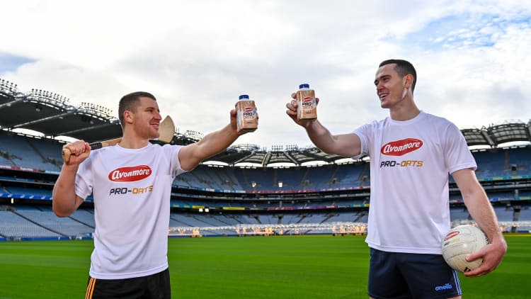 Avonmore Protein Milk are teaming up with Dublin footballer Brian Fenton (right) and Kilkenny hurler Eoin Murphy, to launch the new Avonmore Pro-Oats product. Fenton and Murphy who have nine All-Ireland Championship medals between them were representing the Gaelic Players Association, of whom along with the GAA, Avonmore Protein Milk are a long-standing supporter.