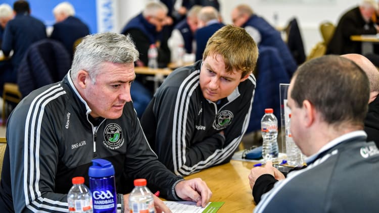 Foireann Thráth na gCeisteanna CLG Thuar Mhic Éadaigh a ghlac páirt i mBabhtaí Ceannais Scór Sinsir 2020 sa Chruinneachán Aeir i Maigh Eo
