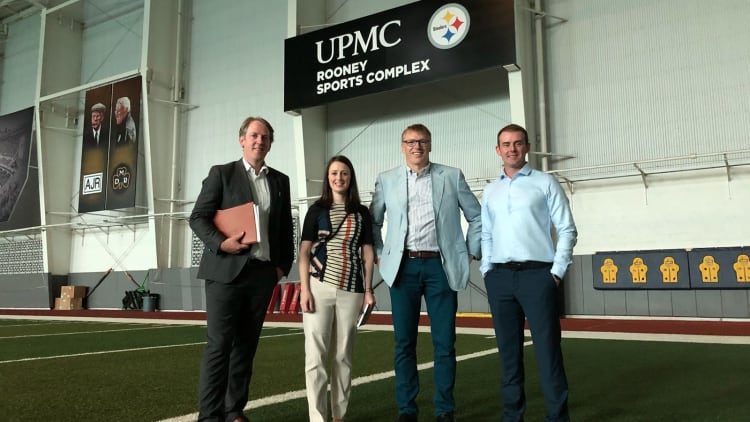 UPMC Concussion Network Clinical Leads, Dr Enda Devitt (Galway GAA) & Dr Tadhg Crowley (Kilkenny GAA) along with UPMC Concussion Network Lead Physiotherapists, Una Ni Mhainin (Bon Secours Galway) & Derek O’Neill (UPMC Whitfield) recently completed a 3-day clinical training at the UPMC Sports Medicine Concussion Programme, Pittsburgh.