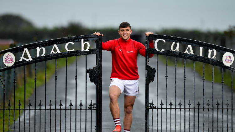 This Championship season SuperValu is calling on GAA fans across the country to ‘Support Where You’re From’ by showing their incredible county passion and pride from the safety of their homes and communities. SuperValu are on the hunt to find Ireland’s most devoted and vocal superfans to give them an opportunity to show the country what their county team means to them. Pictured during the launch is Damien Comer of Annaghdown and Galway at Annaghdown GAA Club in Lurraga, Galway.