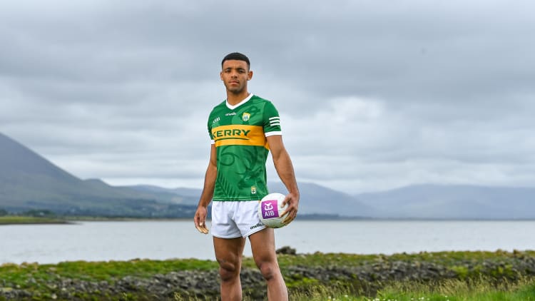 Kerry GAA and Na Gaeil star, Stefan Okunbor, joins comedian Ardal O’Hanlon as he travels through the Kingdom, discussing his journey that has brought him back from Geelong in Australia to Tralee.
