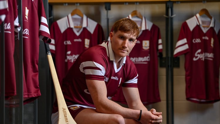 To celebrate 30 years of the Allianz Leagues, six counties will wear once off retro jerseys inspired by those worn in the first season of Allianz’s sponsorship of the competition. The kits will be worn this weekend by Tyrone and Mayo in football along with Galway, Clare, Wexford and Cork in hurling. Fans can enter a draw to win a signed retro jersey with all proceeds going to Allianz’s charity partner Women’s Aid. To enter the raffle simply visit www.idonate.ie/raffle/AllianzWomensAid. Pictured at the launch of the Allianz retro jerseys in Croke Park is Galway hurler Conor Whelan.