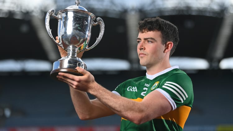 Kerry hurler Eric Leen pictured with the Joe McDonagh Cup.