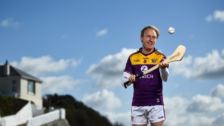 The long-awaited return of inter-county hurling takes place on May 8th with the commencement of the Allianz Hurling Leagues. Over 70 games will take place across the four divisions in an action packed seven-week festival of hurling. This campaign also marks the 29th year of Allianz’ partnership with the GAA as sponsor of the Allianz Leagues, making it one of the longest-running sponsorships in Irish sport. In attendance at the Allianz Hurling Leagues 2021 launch is Diarmuid O’Keeffe of Wexford at Kilmore Quay in Wexford.