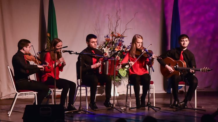 Ceiliúradh le Déanamh ar Chaoga Bliain de Scór ag Ceolchoirm i bPáirc Uí Chaoimh